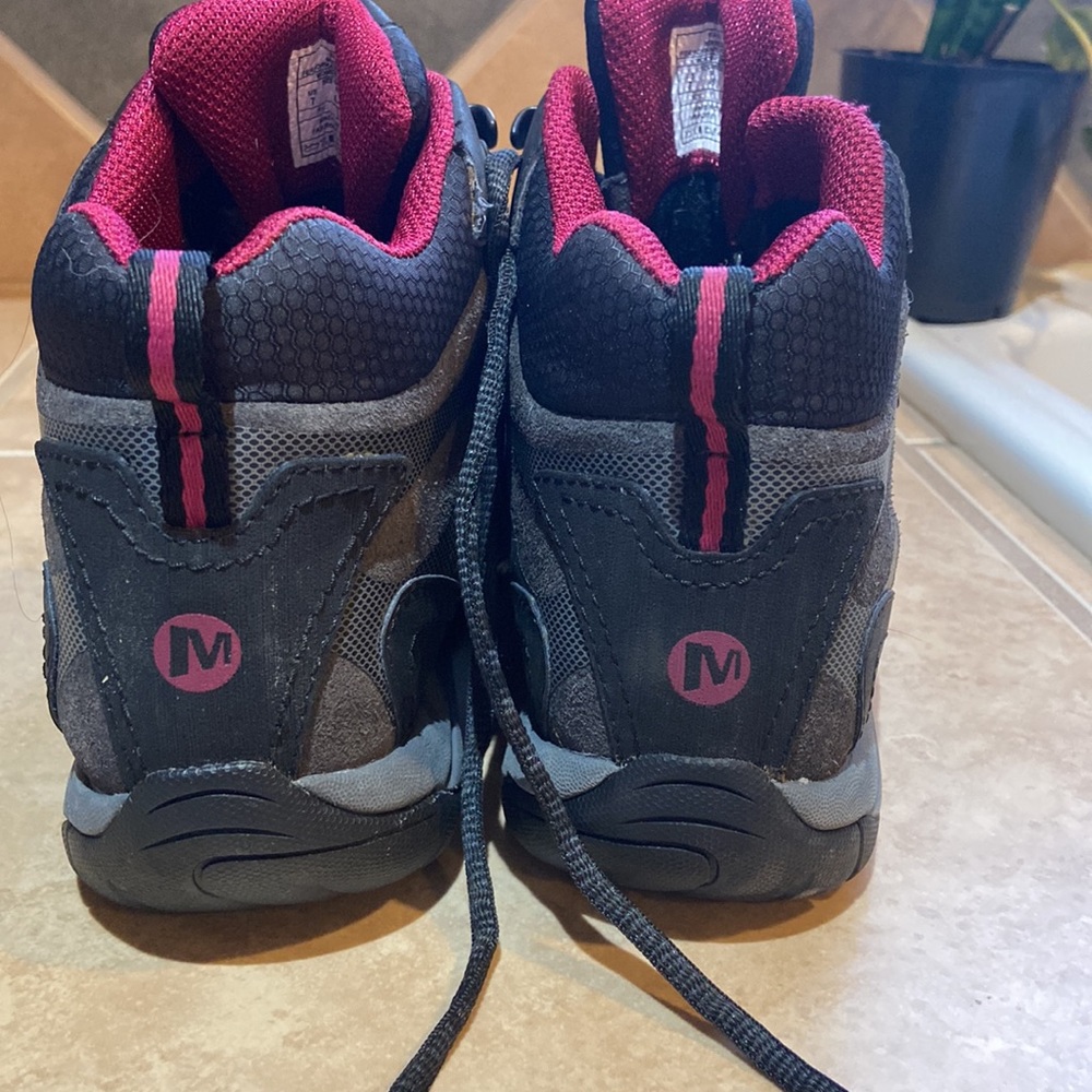 Merrell hiking boots - Picture 3 of 4